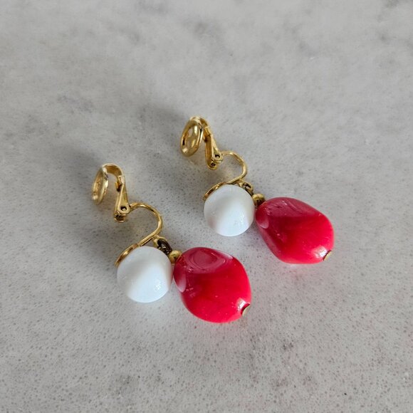 SET OF RED, WHITE, BLU & GOLD BANGLE BRACELETS & CROWN TRIFARI RED BEAD EARRINGS - Picture 9 of 15